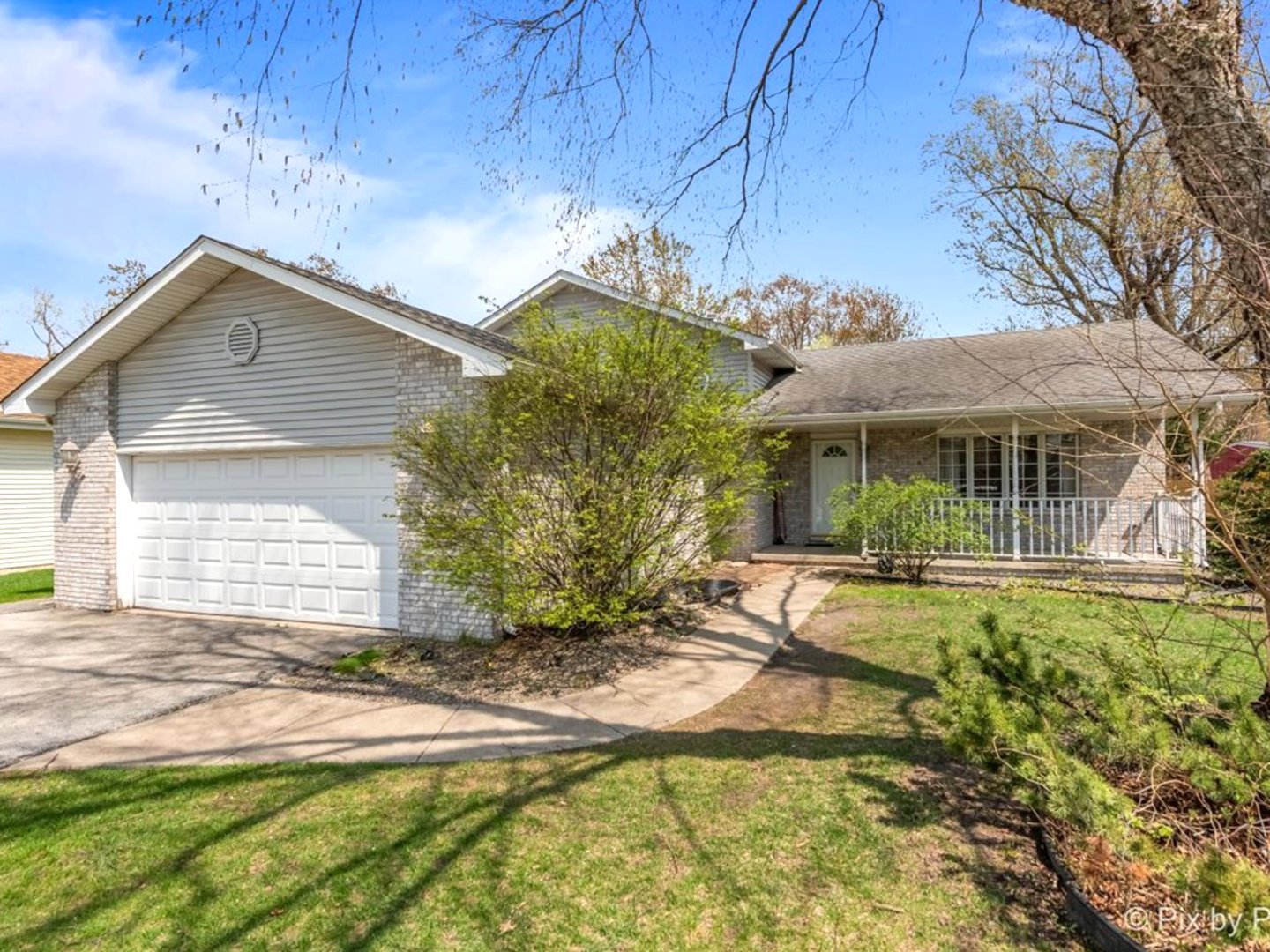 18043 Crystal Lane Property Photo