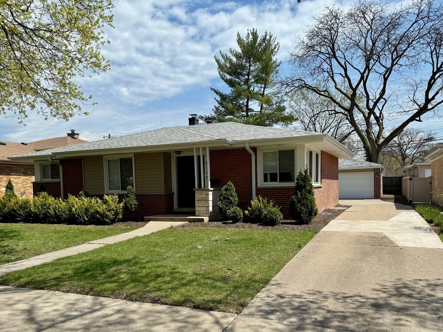 8715 Keystone Avenue Property Photo