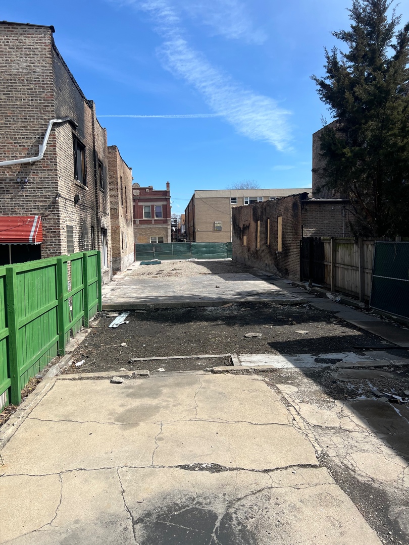 2214 S Central Avenue Property Photo 1