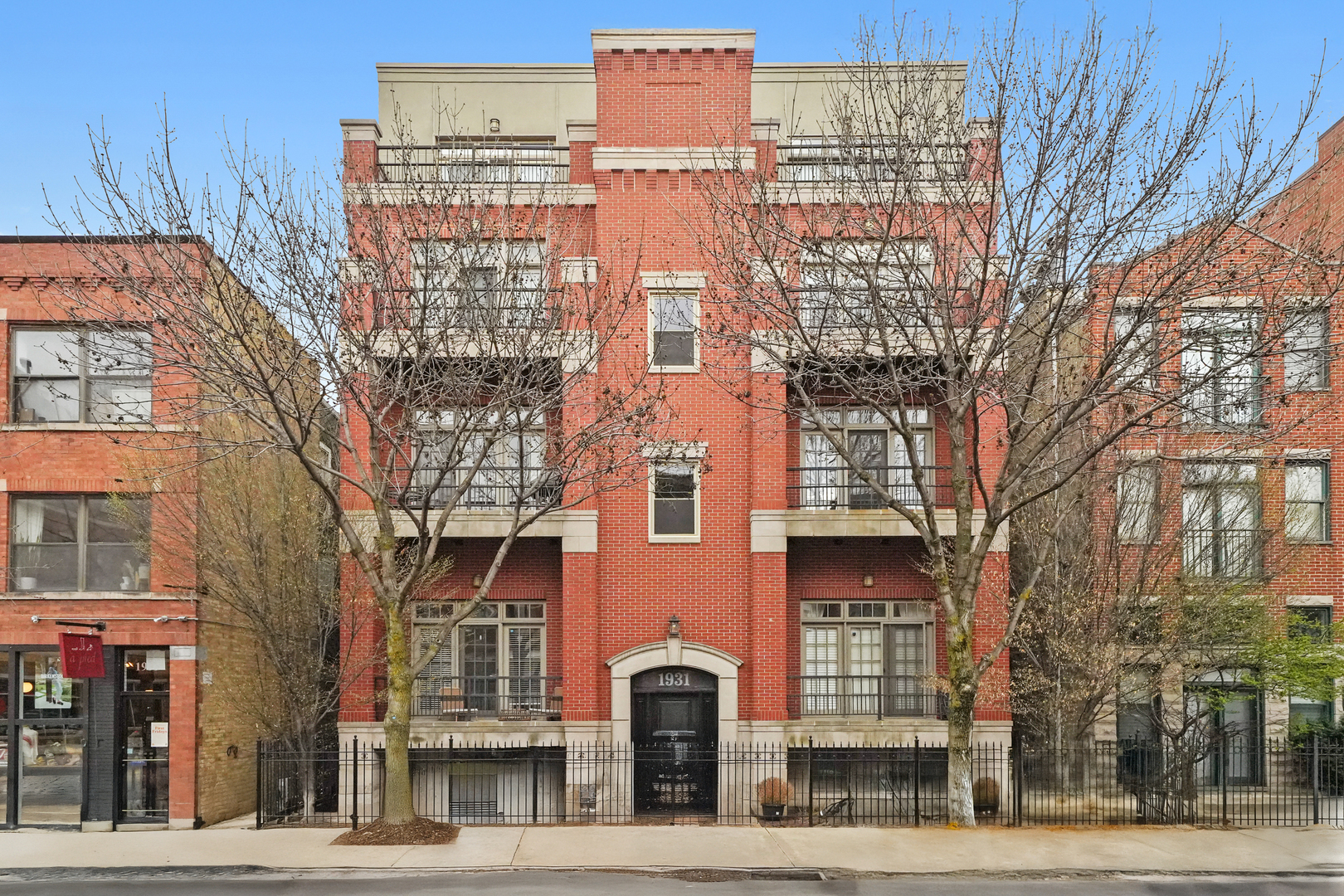 1931 N Damen Avenue 2n Property Photo