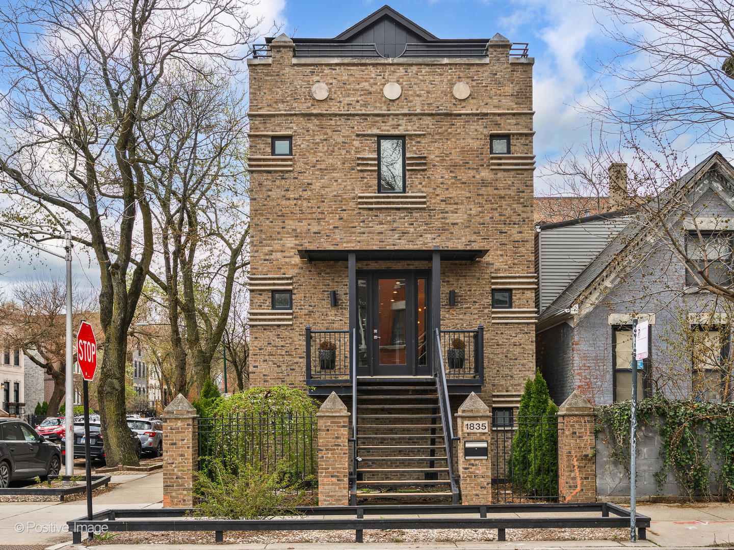 1835 W Wabansia Avenue Property Photo