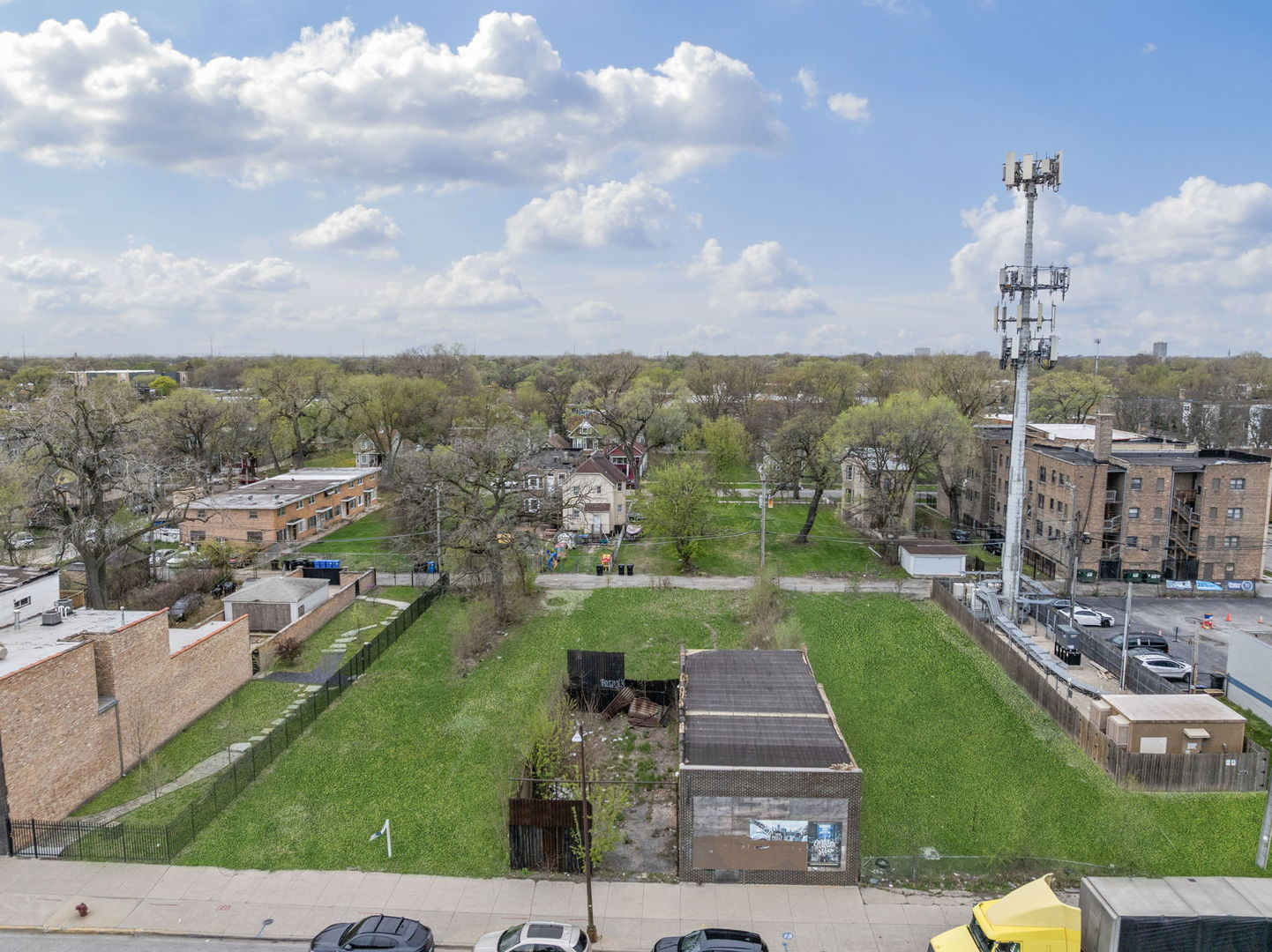 7018 S Stony Island Avenue Property Photo 3