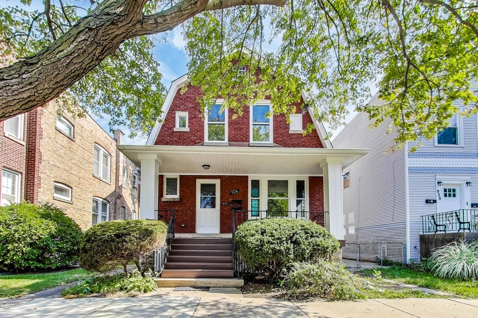 924 Circle Avenue Property Photo 1