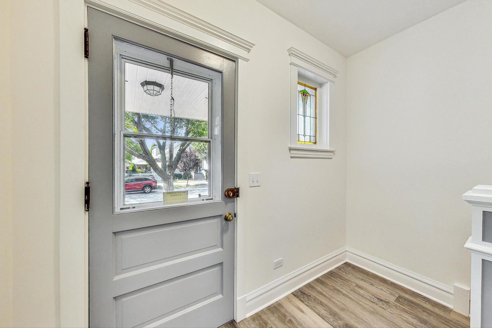 924 Circle Avenue Property Photo 3