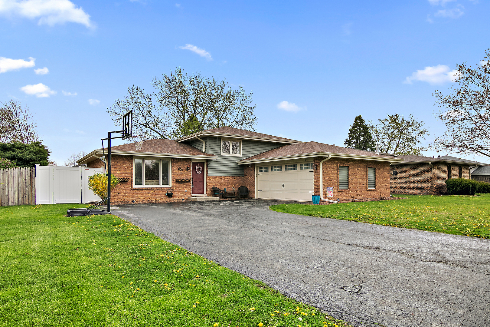 509 Manor Drive Property Photo