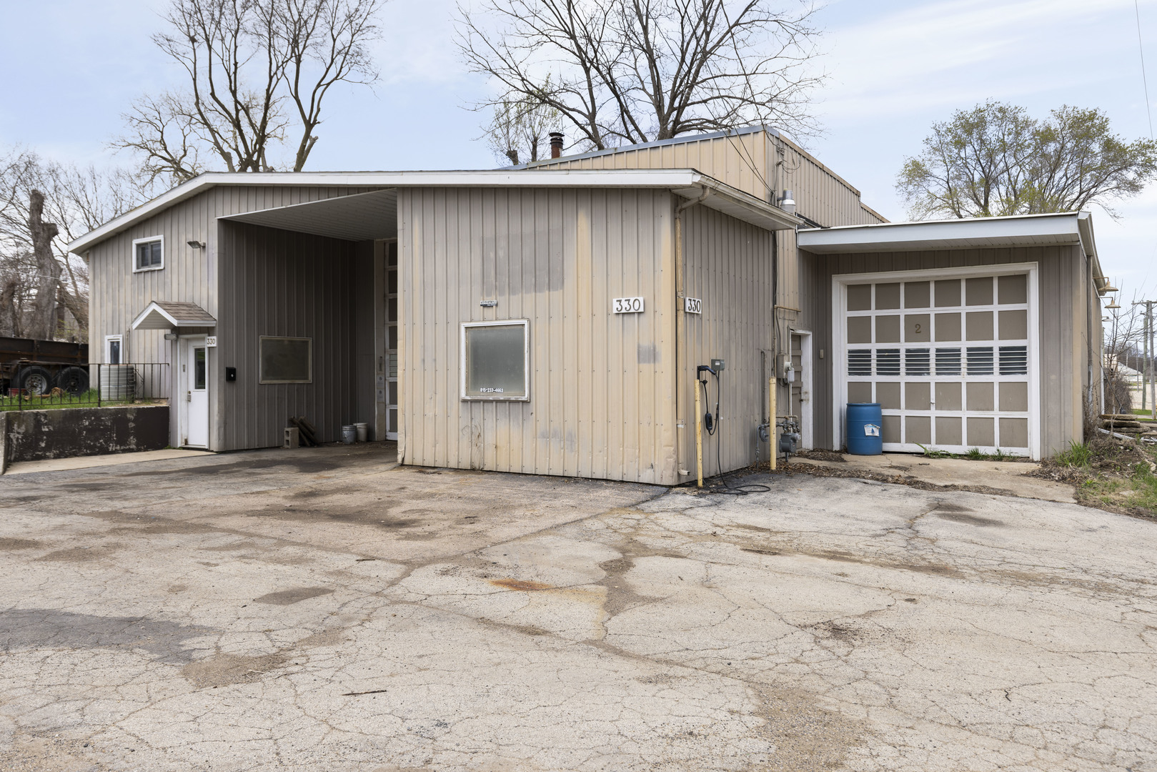 330 E Winslow Street Property Photo 2