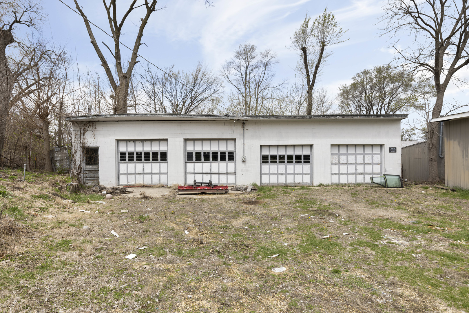 330 E Winslow Street Property Photo 9