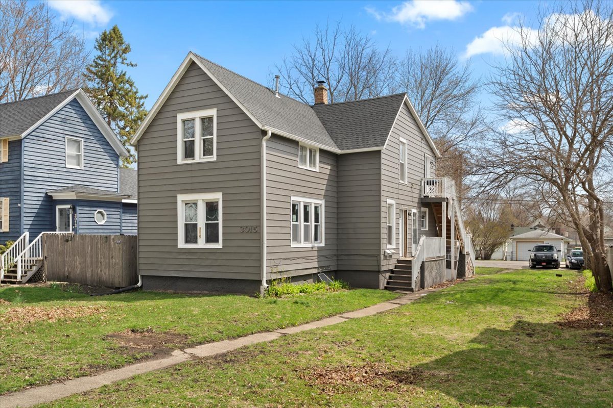 3015 Emmaus Avenue Property Photo 1