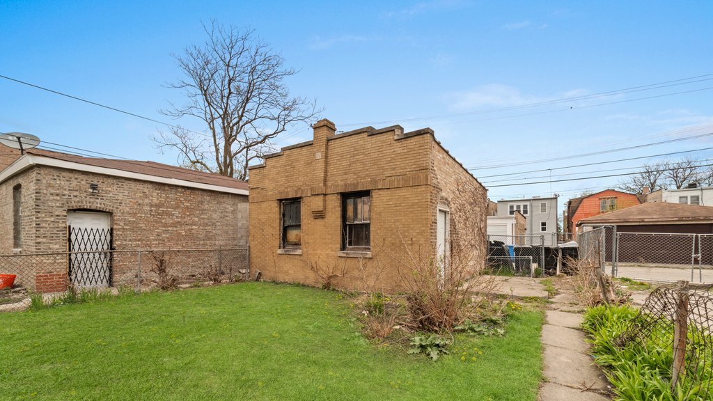 7729 S Laflin Street Property Photo 30