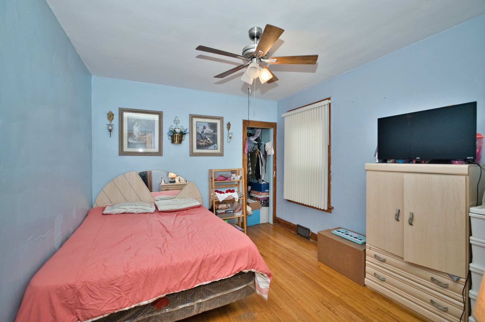 2534 N Rutherford Avenue Property Photo 12