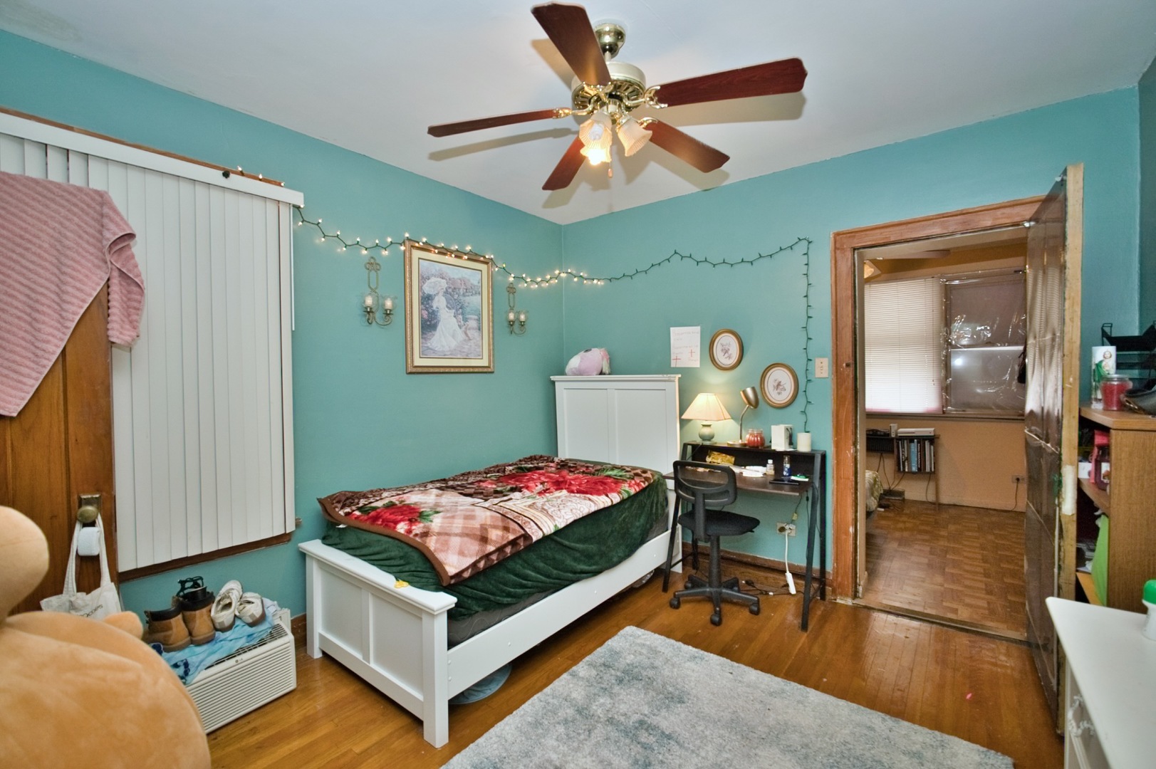 2534 N Rutherford Avenue Property Photo 14