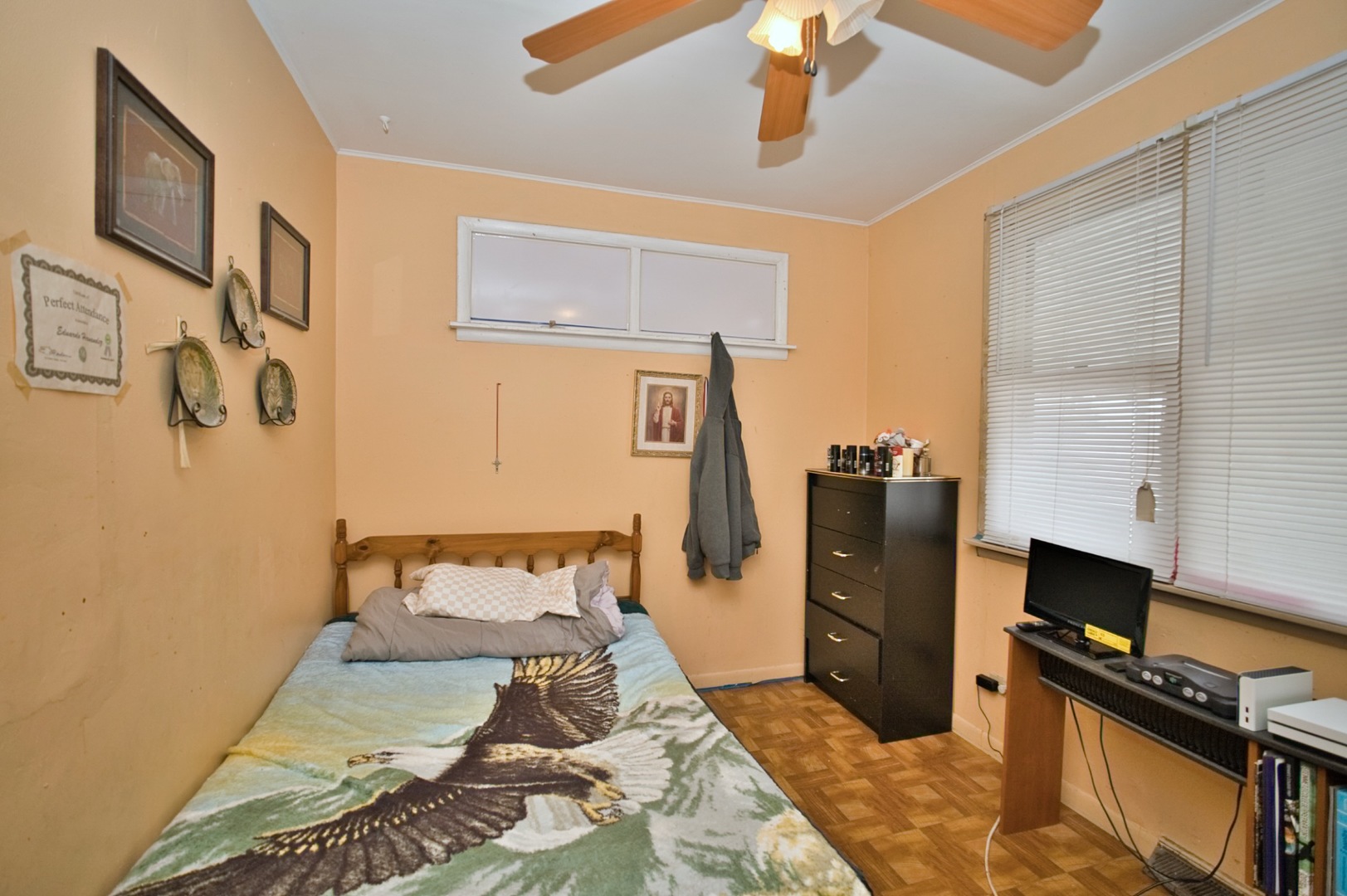 2534 N Rutherford Avenue Property Photo 17