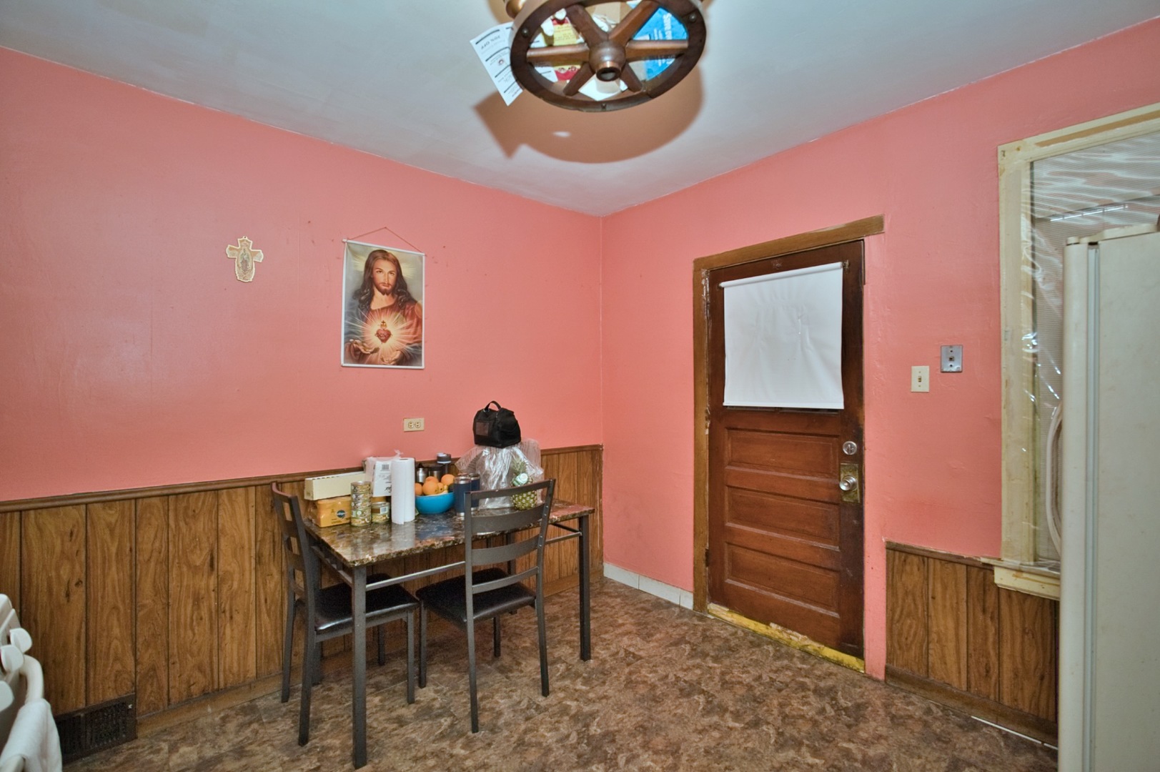 2534 N Rutherford Avenue Property Photo 21