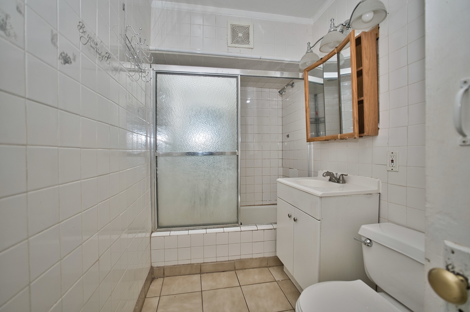 2534 N Rutherford Avenue Property Photo 27