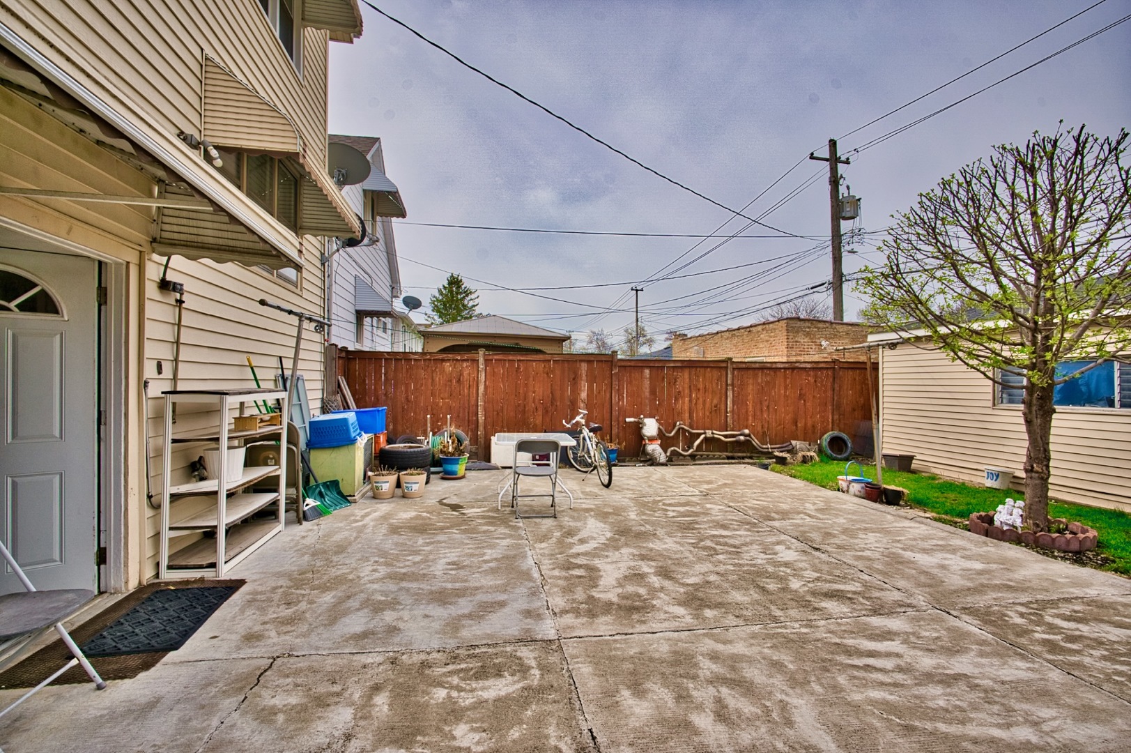 2534 N Rutherford Avenue Property Photo 50
