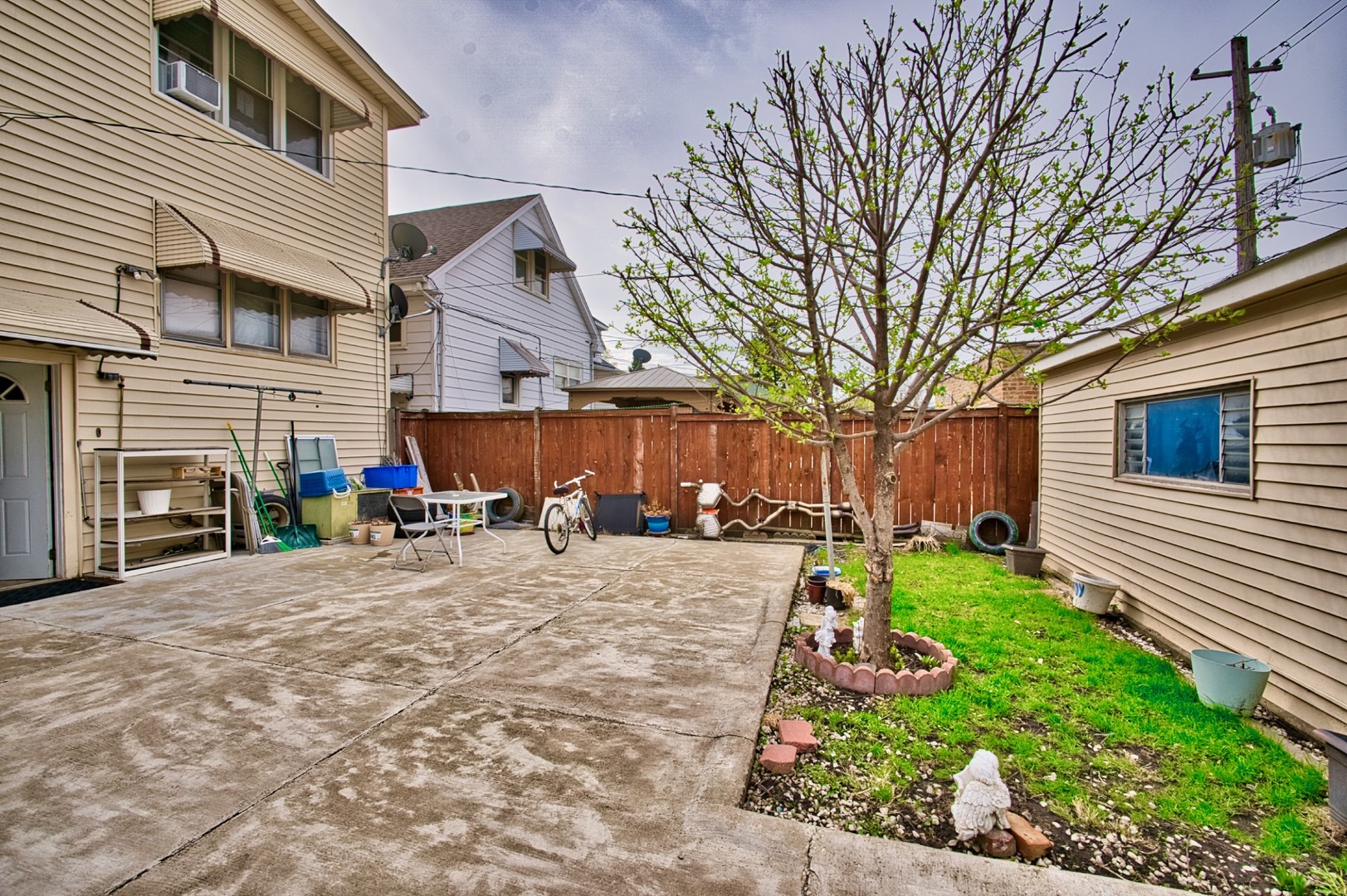 2534 N Rutherford Avenue Property Photo 51