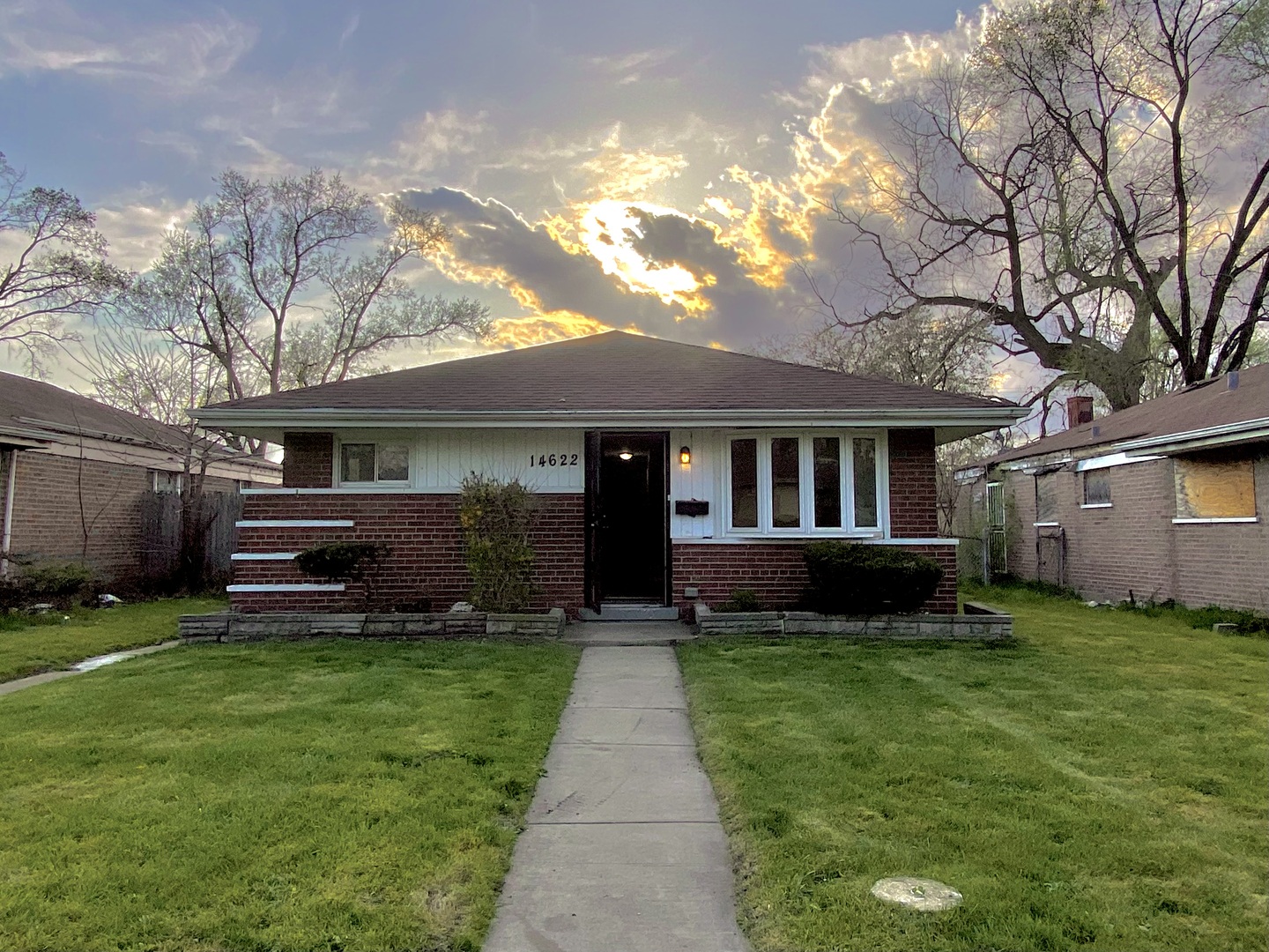 14622 Kenwood Avenue Property Photo