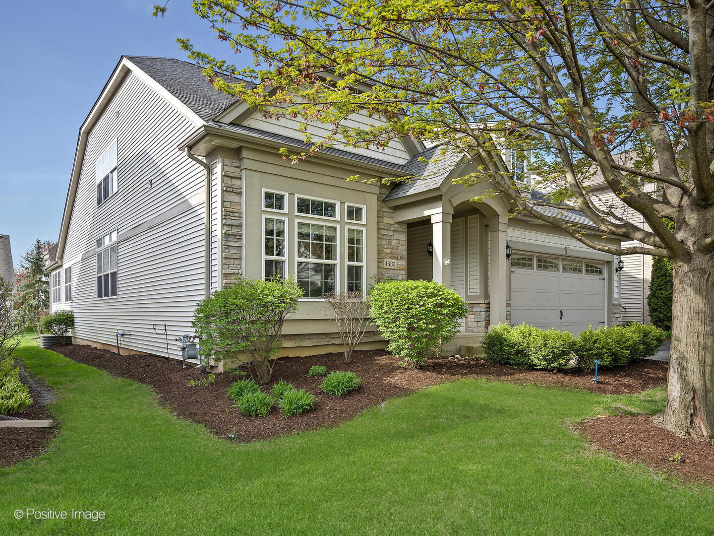1683 Briarheath Drive Property Photo 2