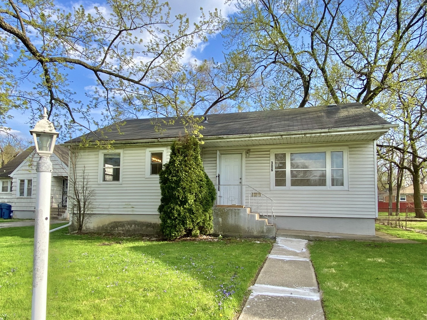 306 Calumet Boulevard Property Photo 1