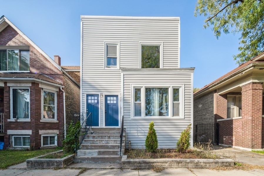7544 S Champlain Avenue Property Photo