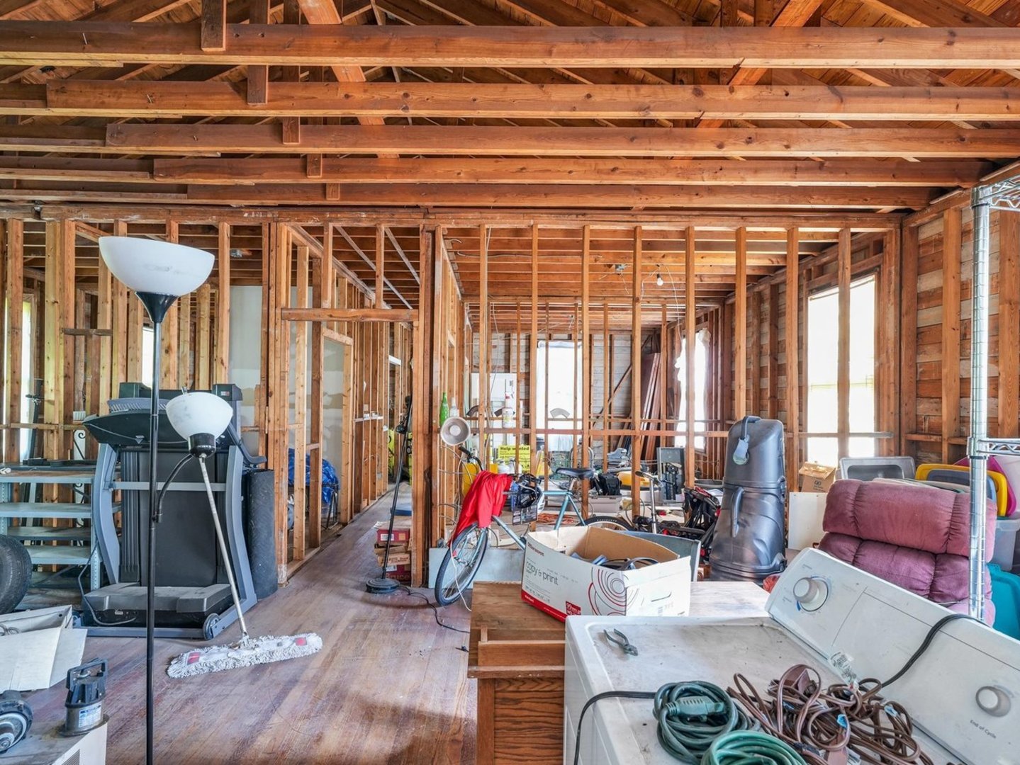 810 S Century Boulevard Property Photo 8