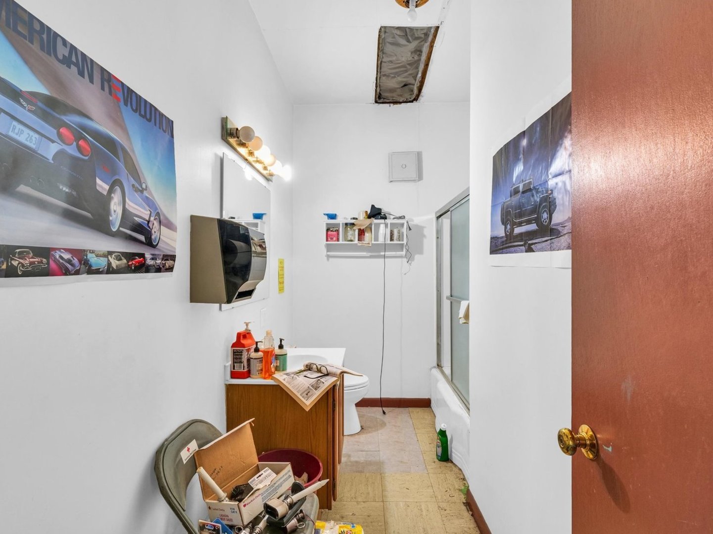 810 S Century Boulevard Property Photo 12