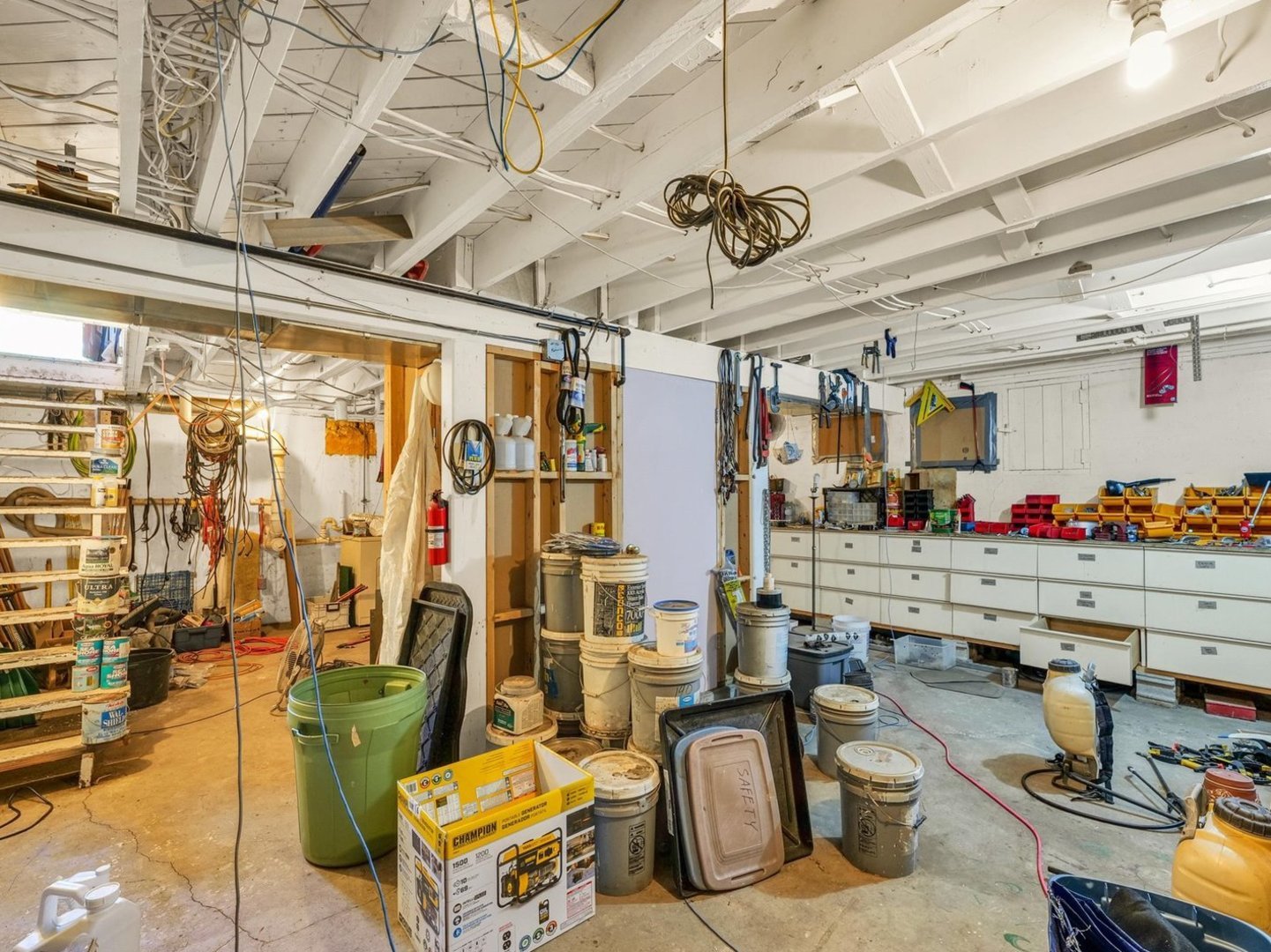 810 S Century Boulevard Property Photo 14