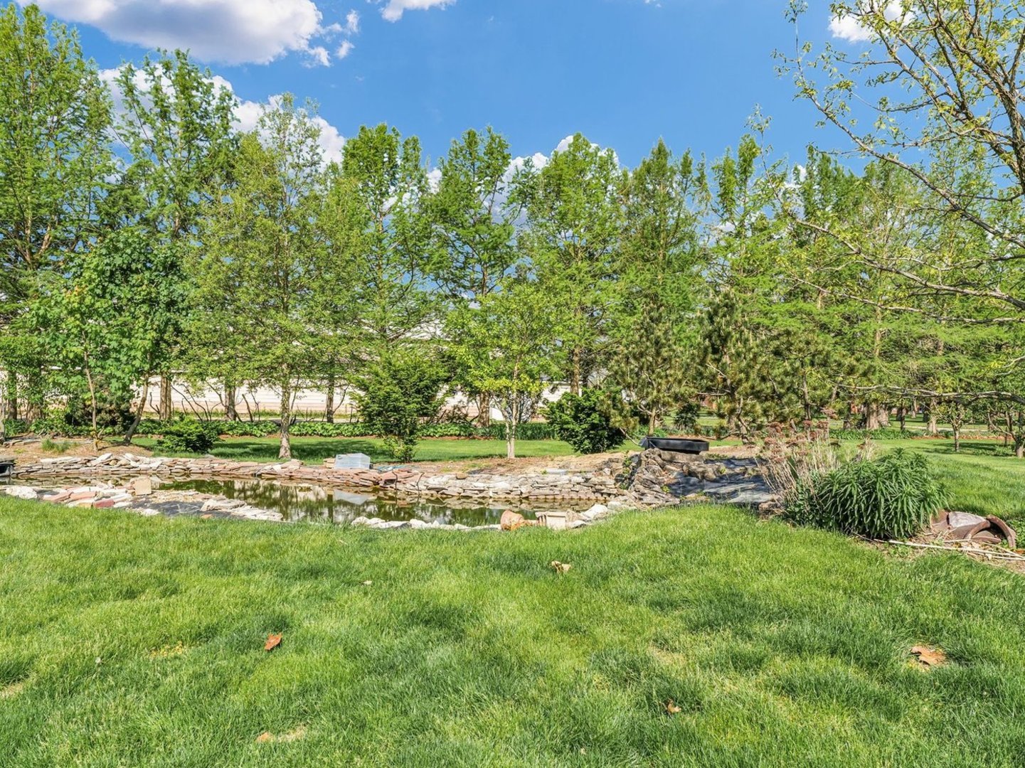 810 S Century Boulevard Property Photo 19