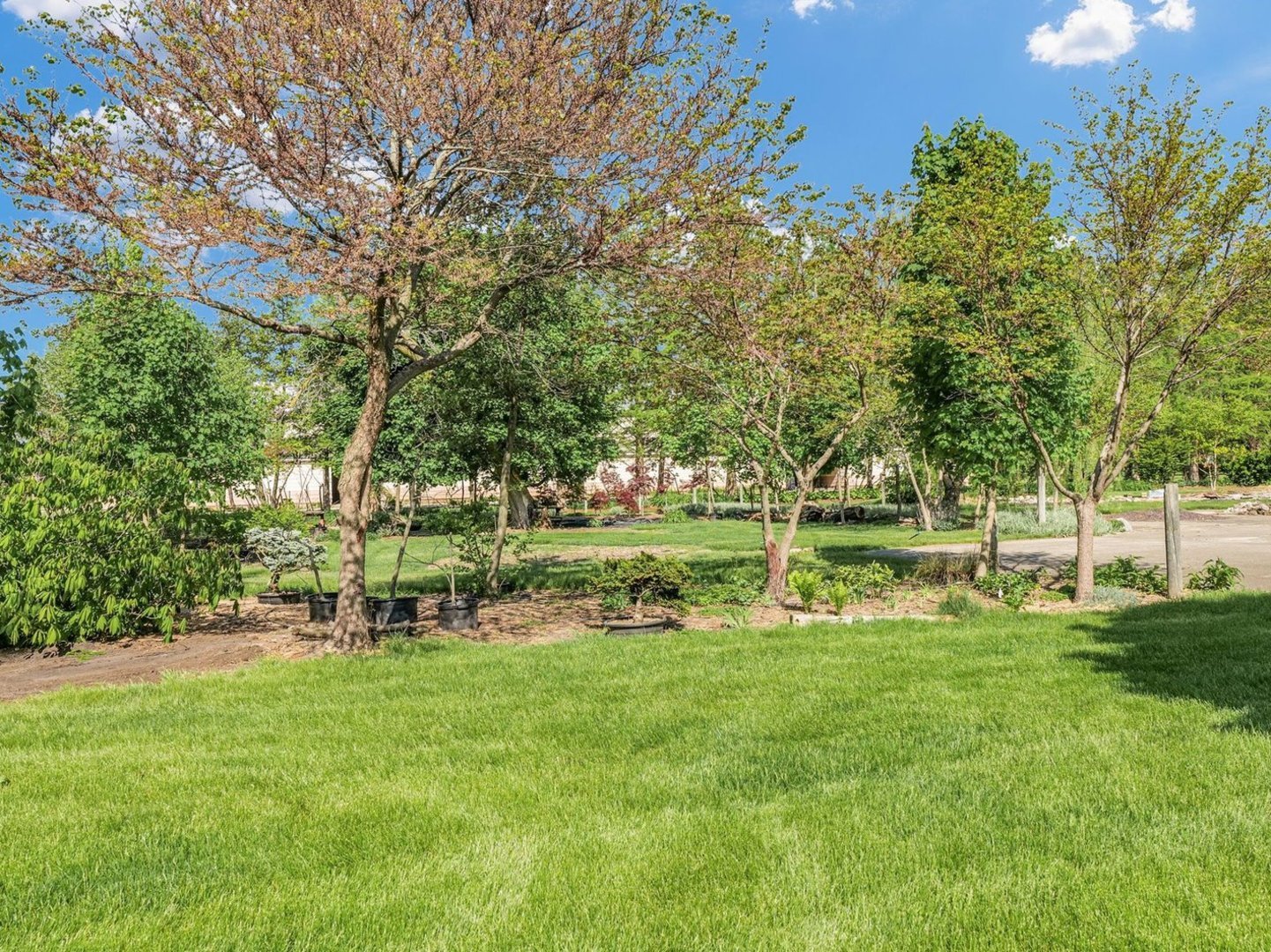 810 S Century Boulevard Property Photo 27