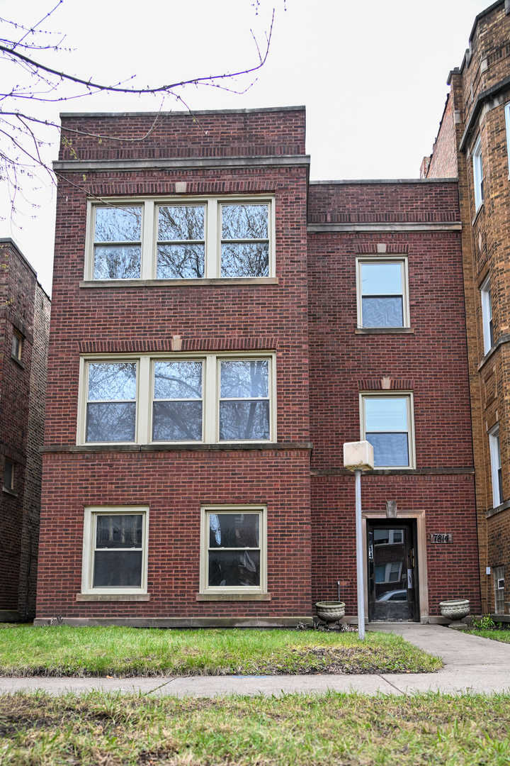 7814 S Bennett Avenue Property Photo