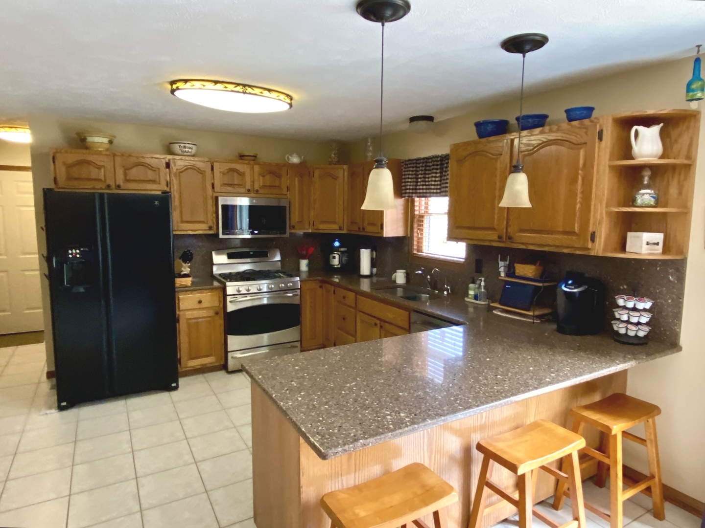 1221 S Fox Run Street Property Photo 9