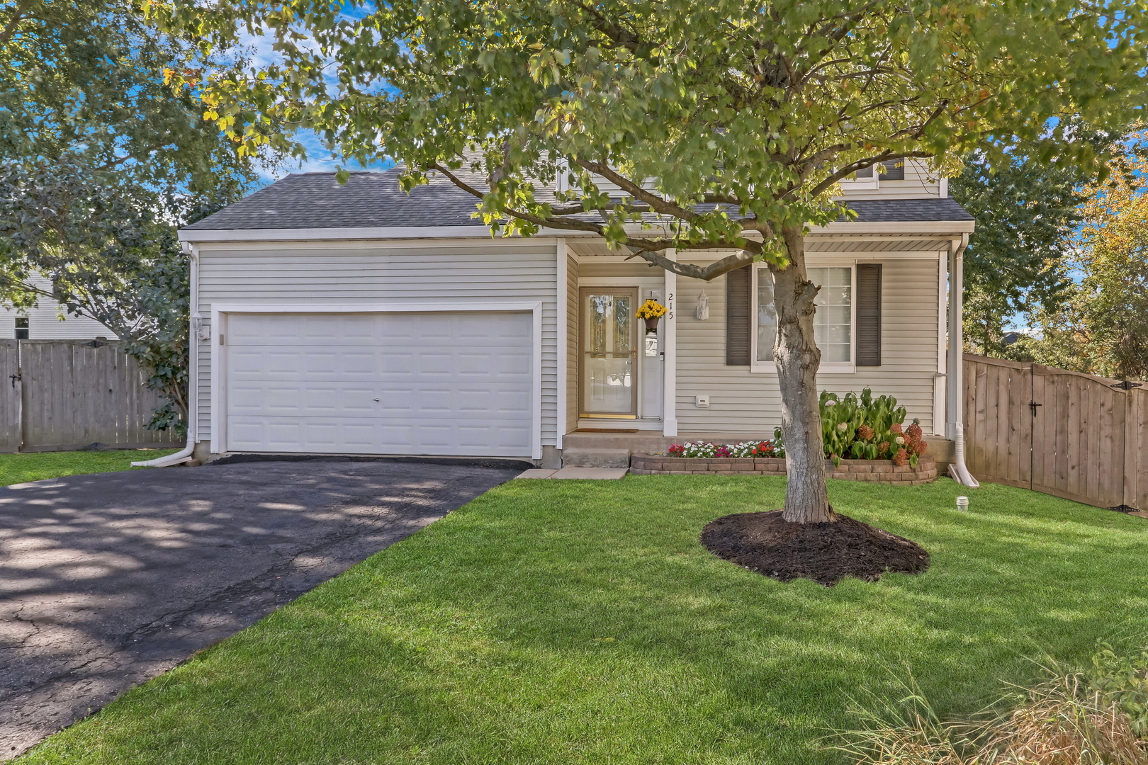 215 Pennsbury Court Property Photo