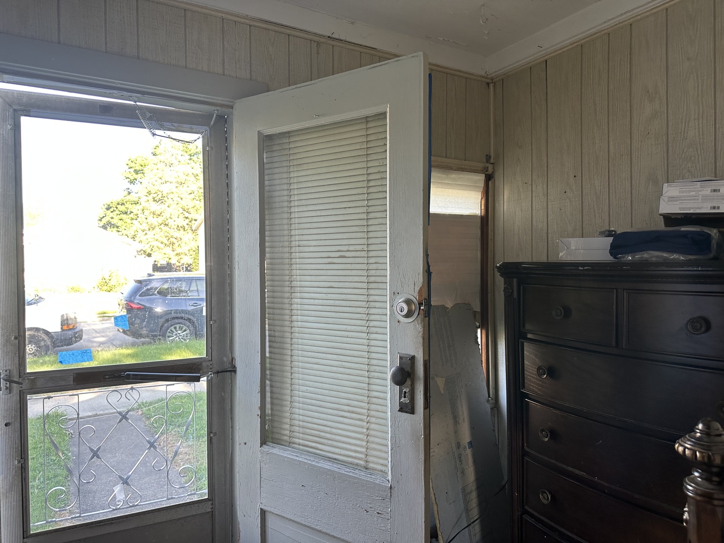 184 S Forest Avenue Property Photo 9