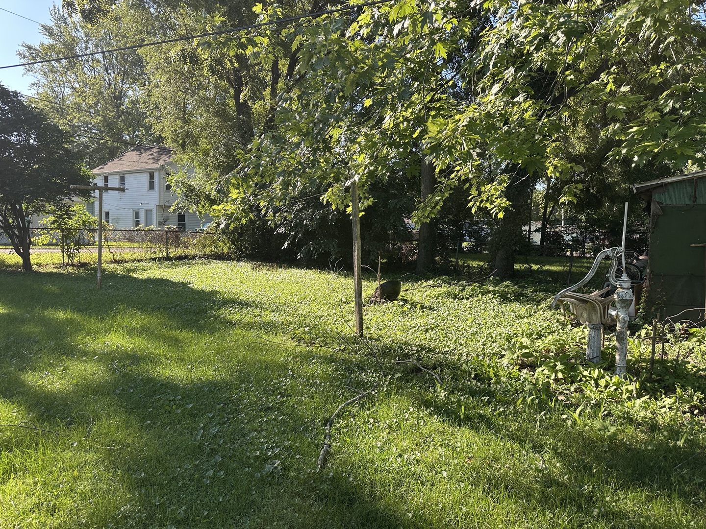 184 S Forest Avenue Property Photo 23