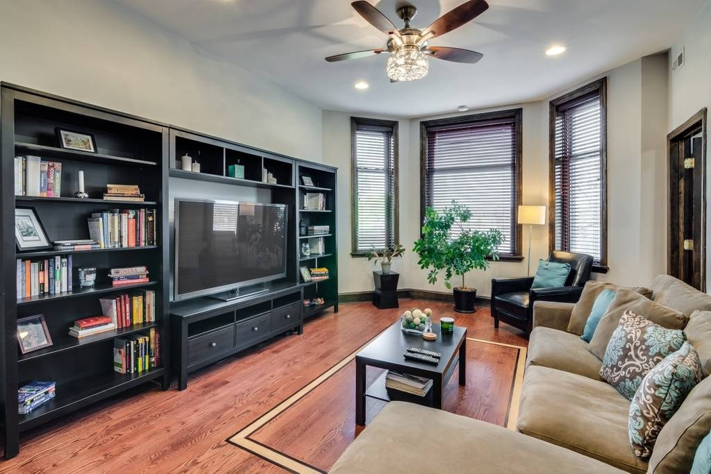2307 N Spaulding Avenue Property Photo 3