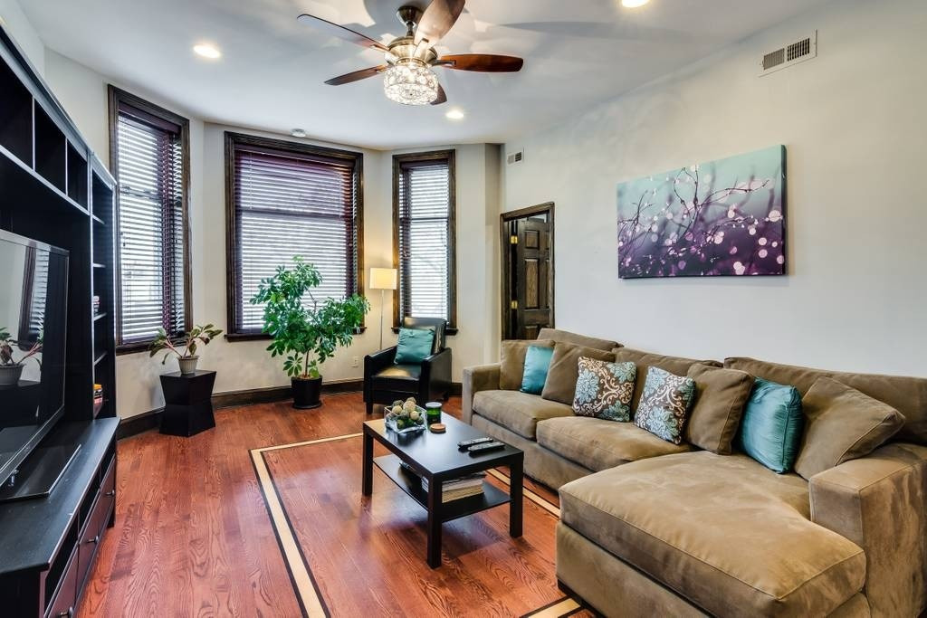 2307 N Spaulding Avenue Property Photo 4
