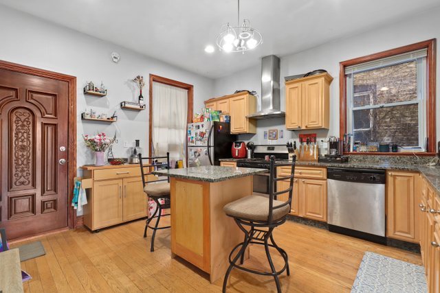 2307 N Spaulding Avenue Property Photo 20