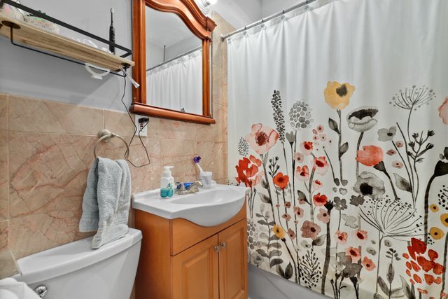 2307 N Spaulding Avenue Property Photo 22