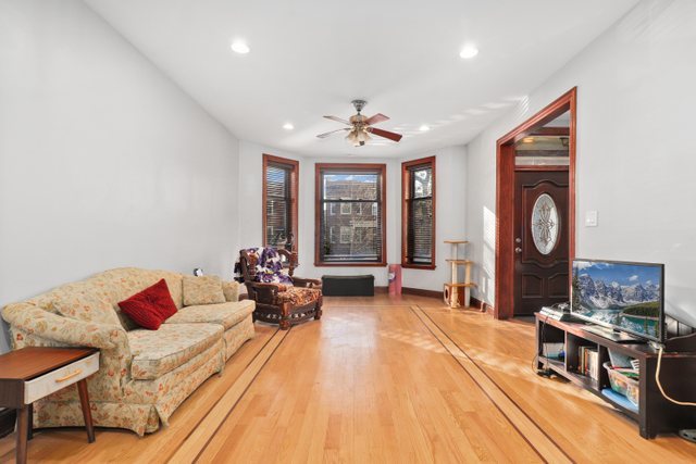 2307 N Spaulding Avenue Property Photo 25