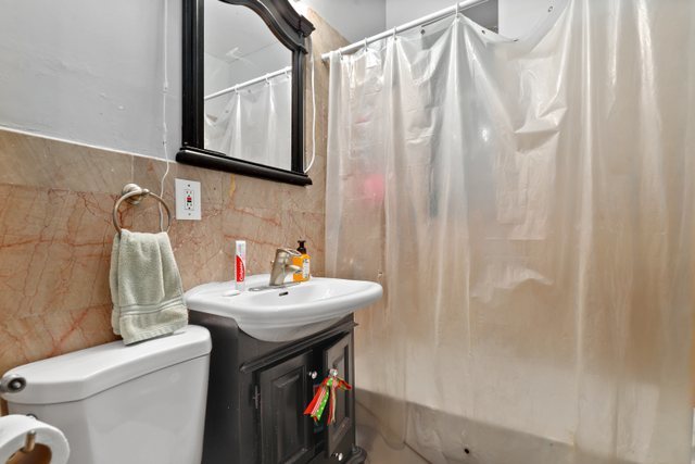 2307 N Spaulding Avenue Property Photo 30