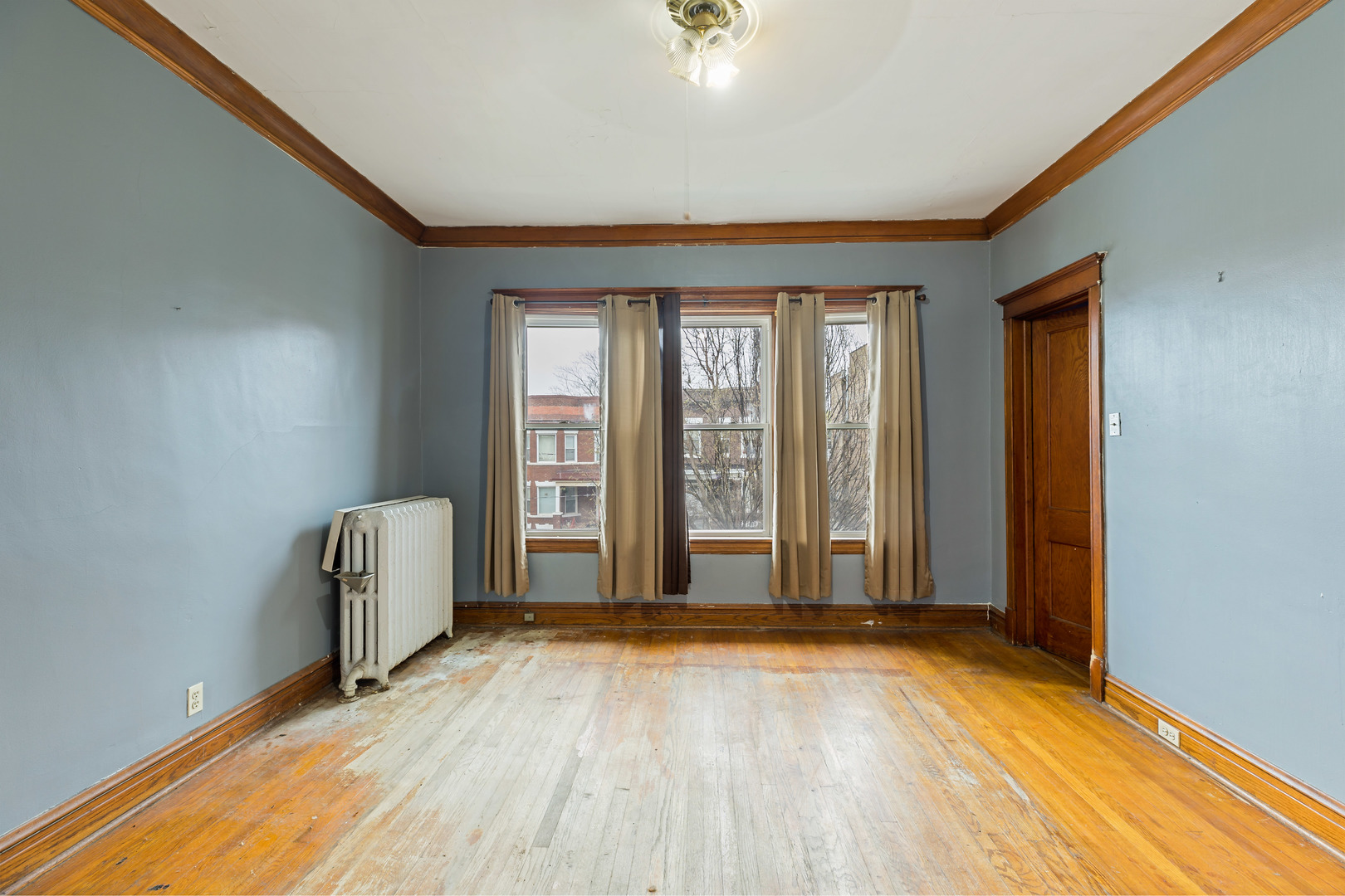 11365 S Forest Avenue Property Photo 5