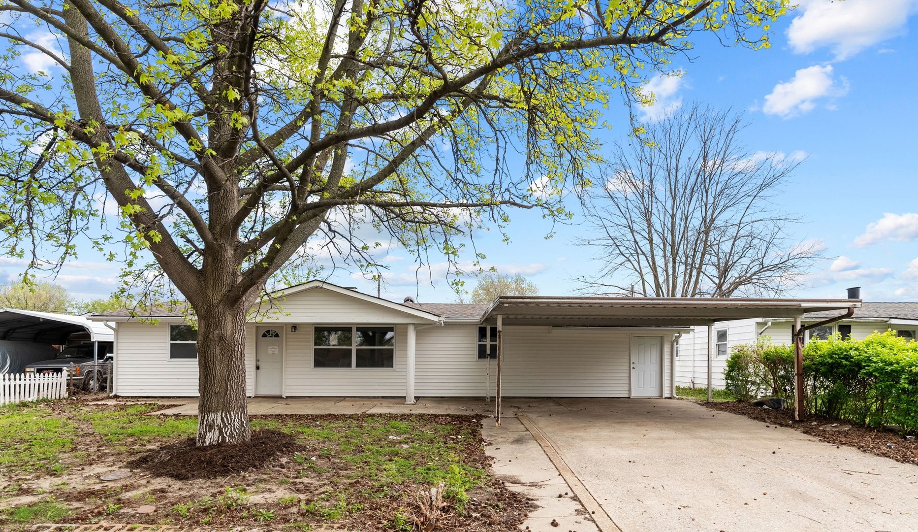 208 St Christopher Drive