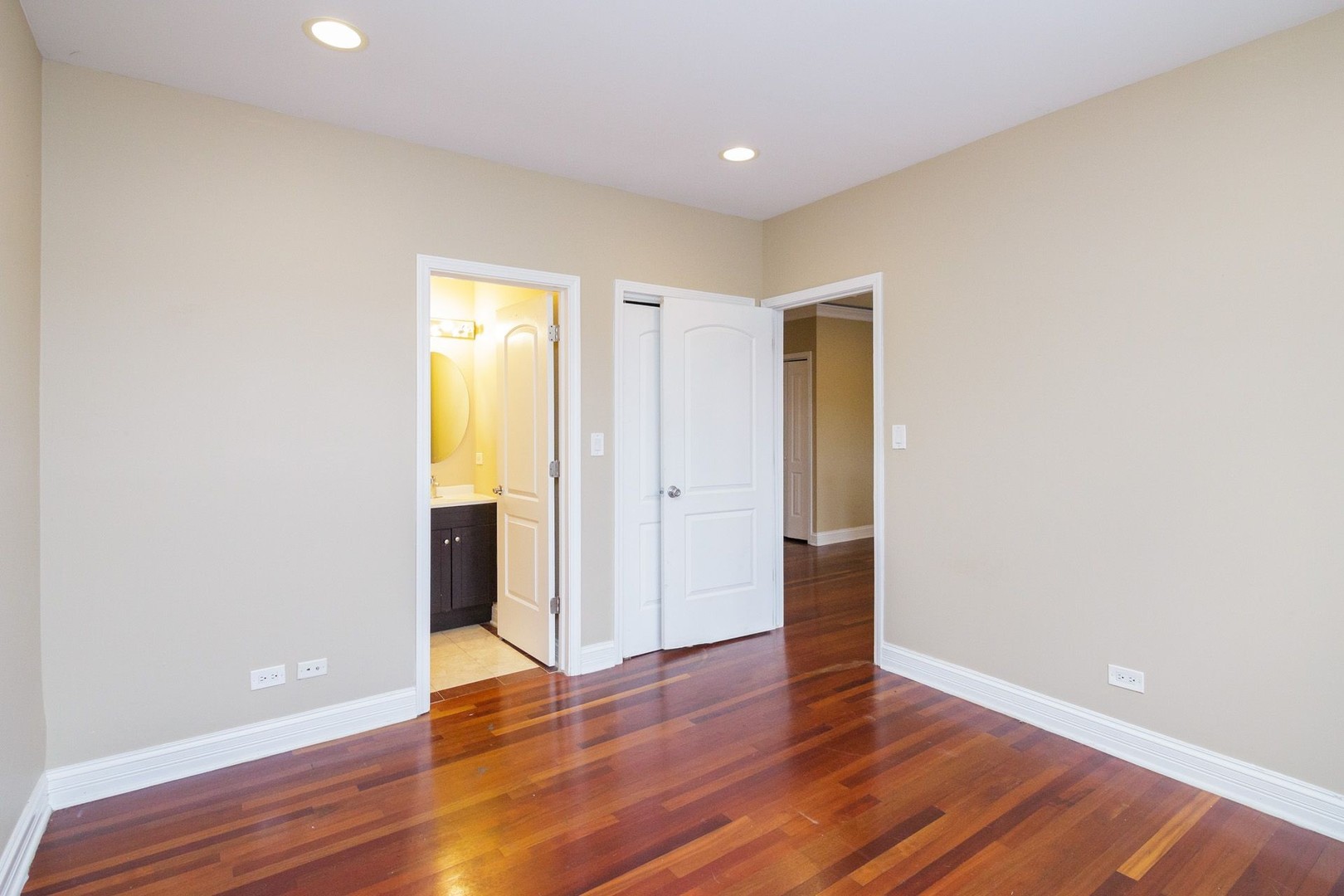 1714 W Farwell Avenue 3 Property Photo 4