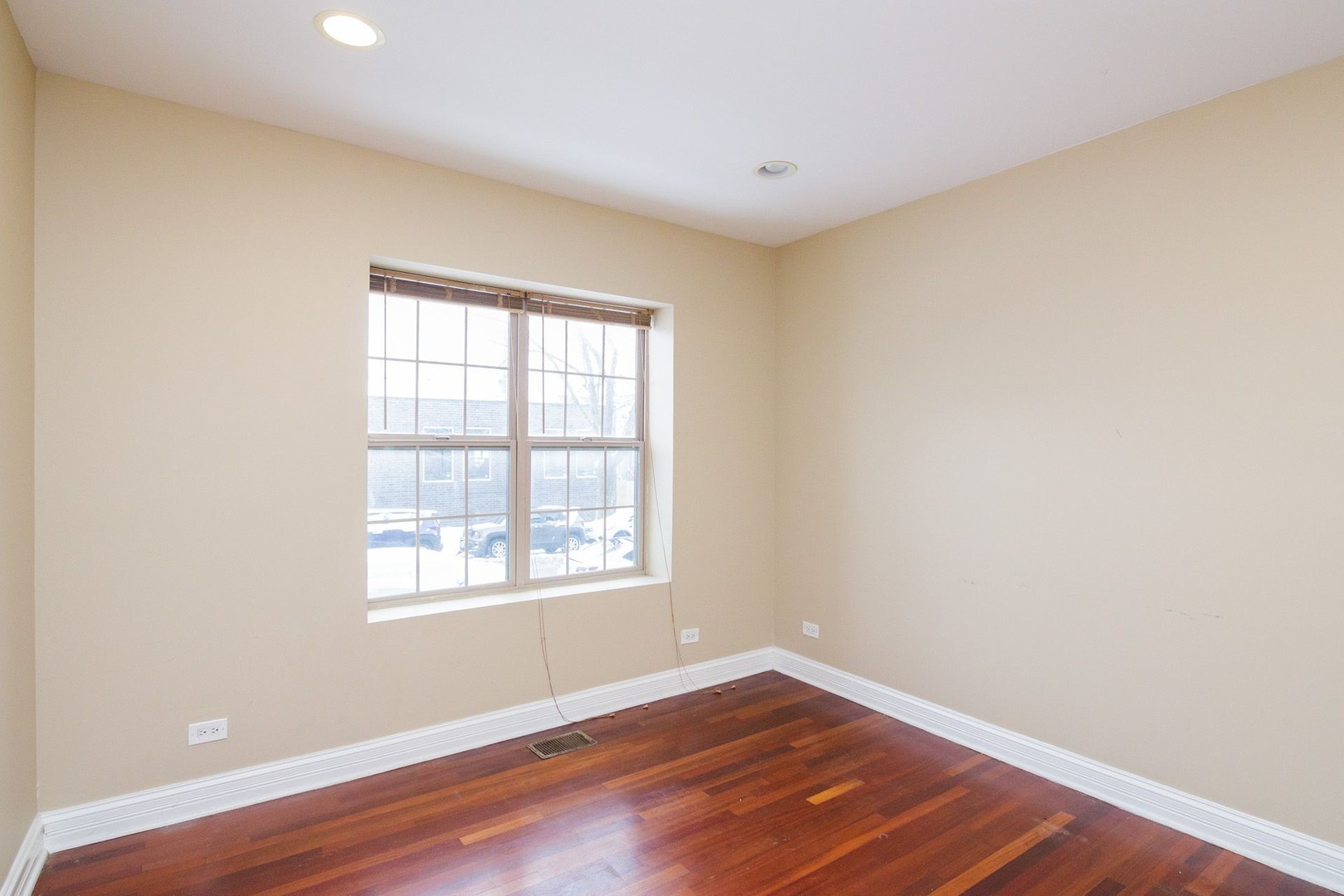 1714 W Farwell Avenue 3 Property Photo 7