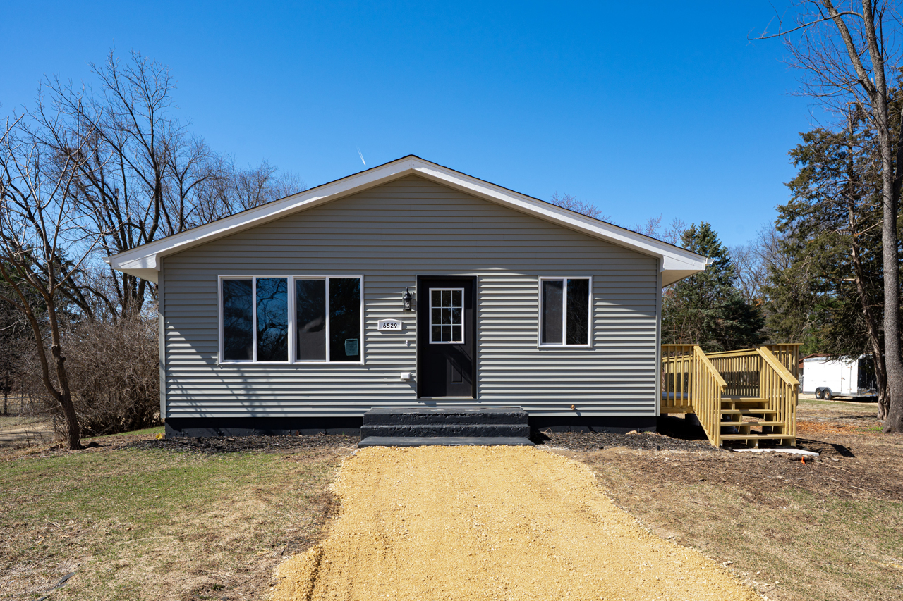 6529 42nd Street Property Photo