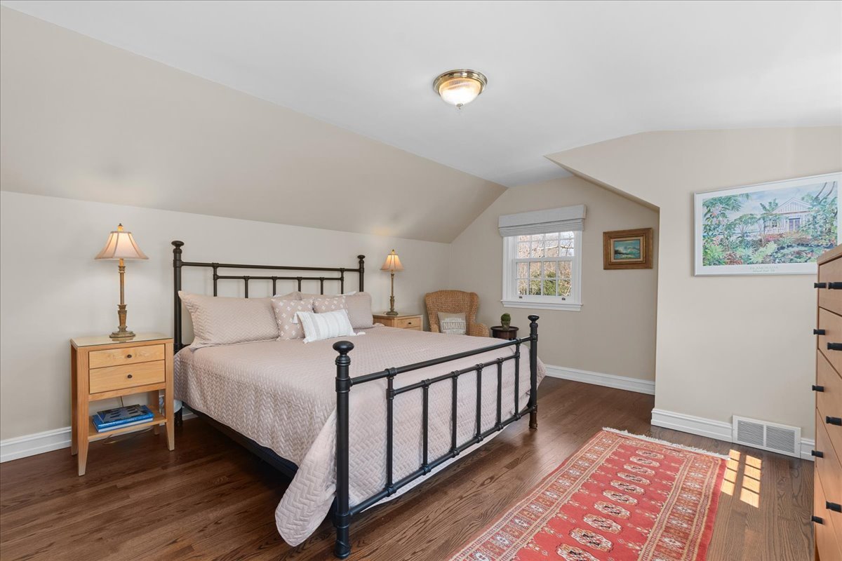 1300 Hackberry Lane Property Photo 34