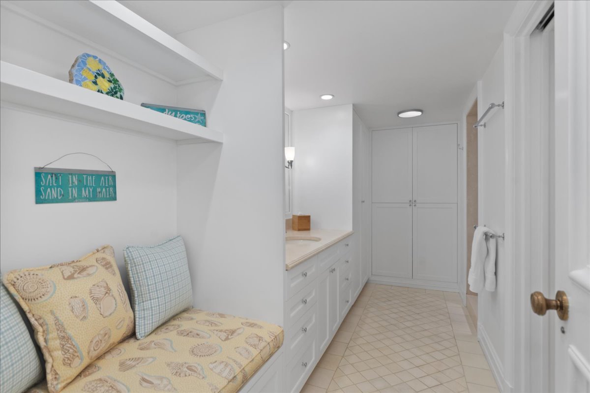 1300 Hackberry Lane Property Photo 43