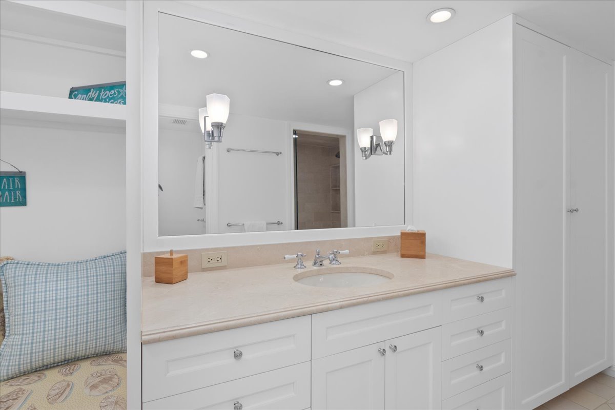 1300 Hackberry Lane Property Photo 44