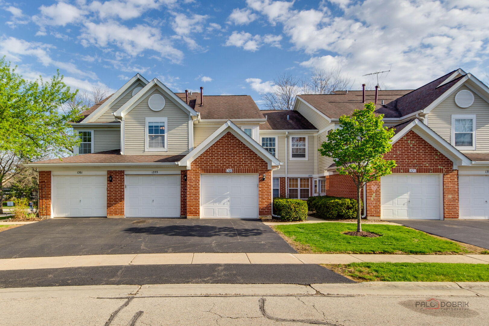 1355 Hampshire Court Property Photo