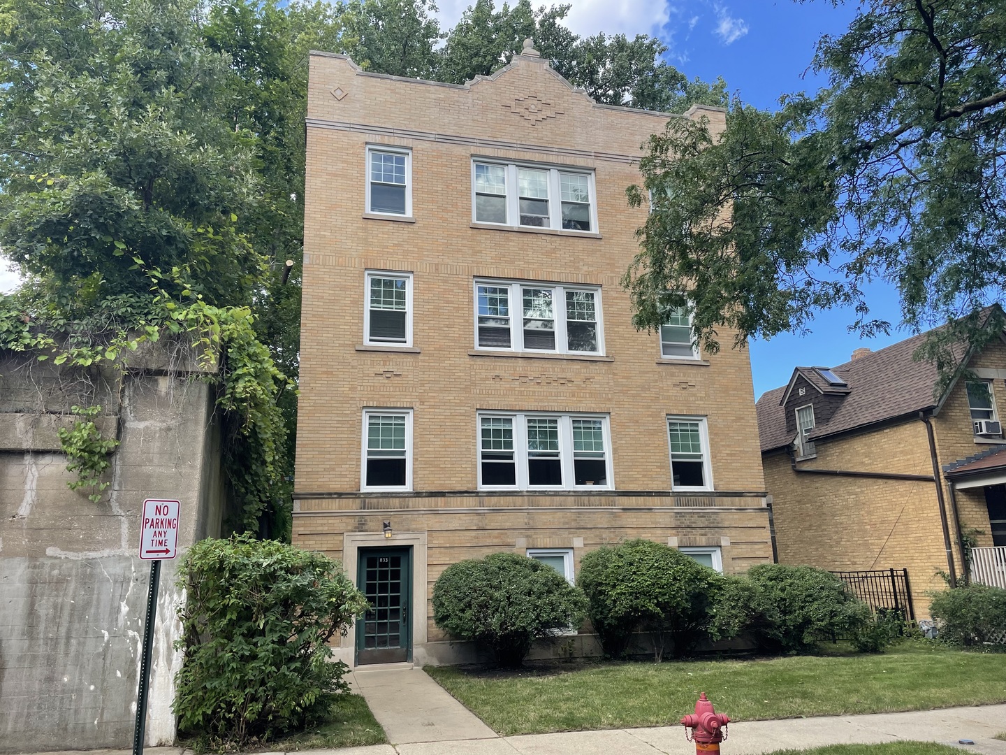 833 Hamlin Street 1c Property Photo